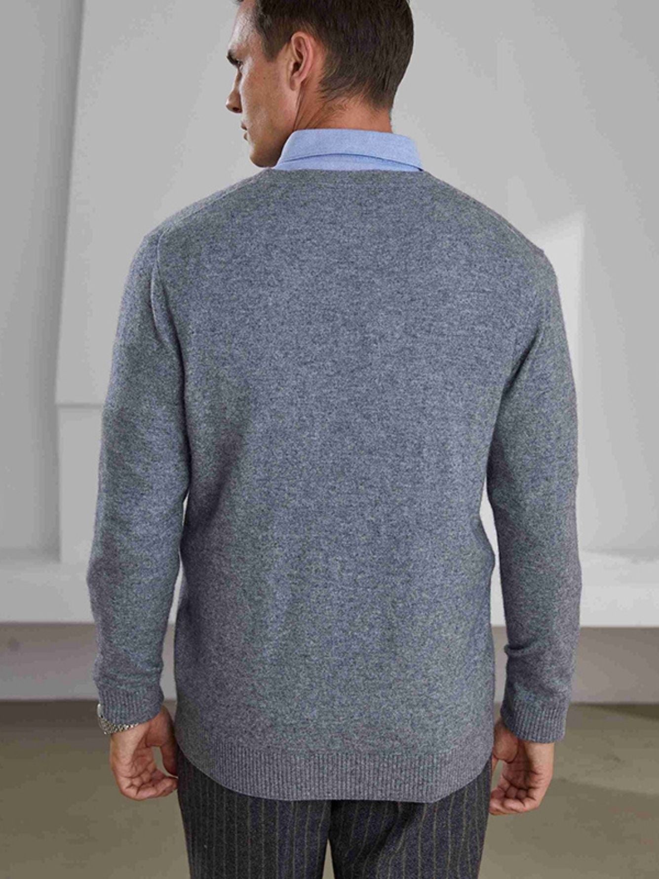 Kaschmir-Cardigan mit V-Ausschnitt und Knopfverschluss für Herren