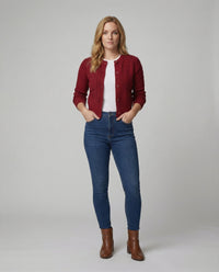 Kurzgeschnittene Zopfmuster-Strickjacke mit Rundhalsausschnitt und Rippenbund Friday