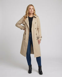 Überlanger taillierter Trenchcoat mit Gürtel und doppelreihiger Knopfleiste Friday
