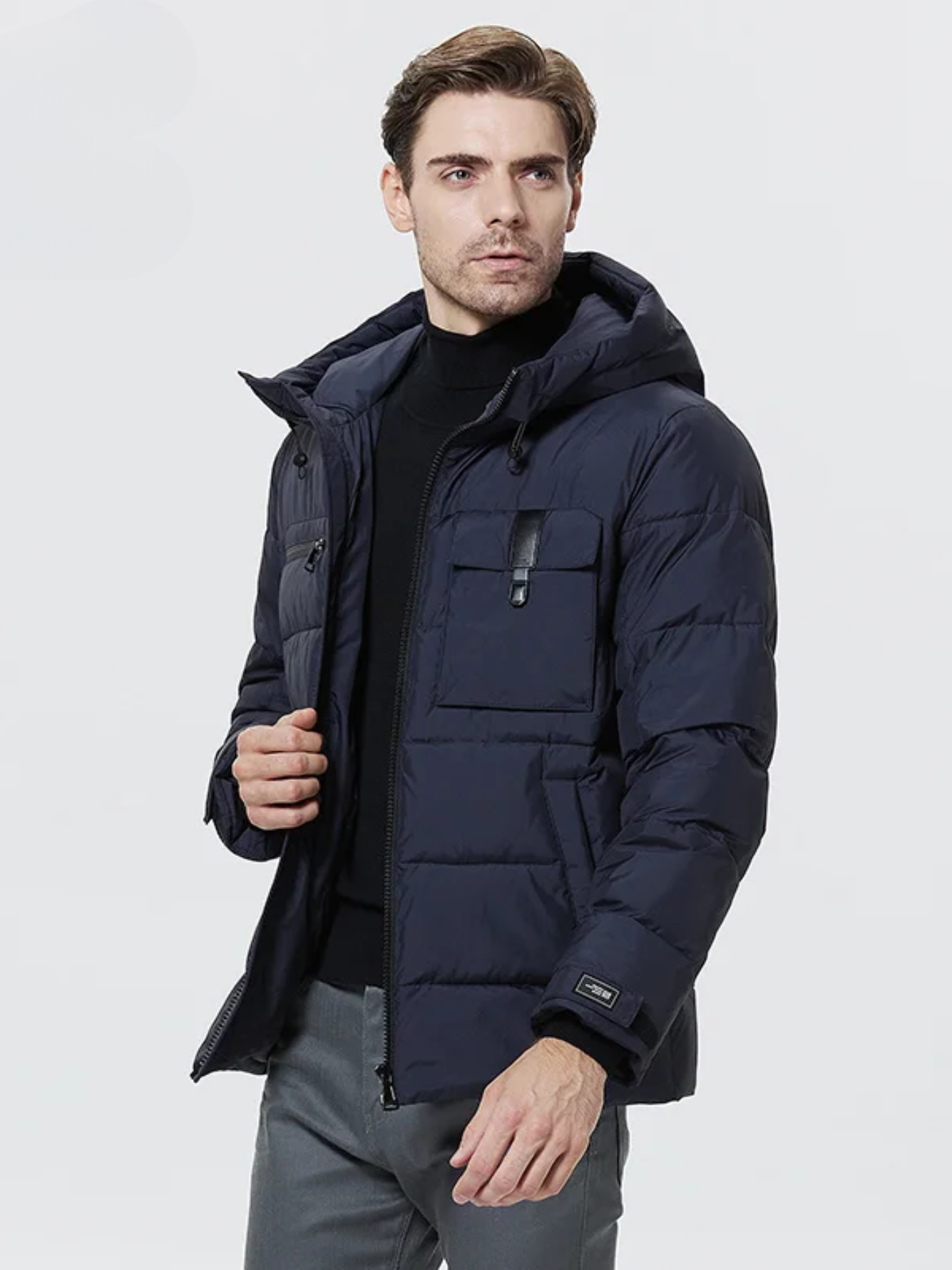 Winterparka mit Kapuze und Brusttaschen