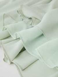 Minimalistisches Midikleid aus Chiffon