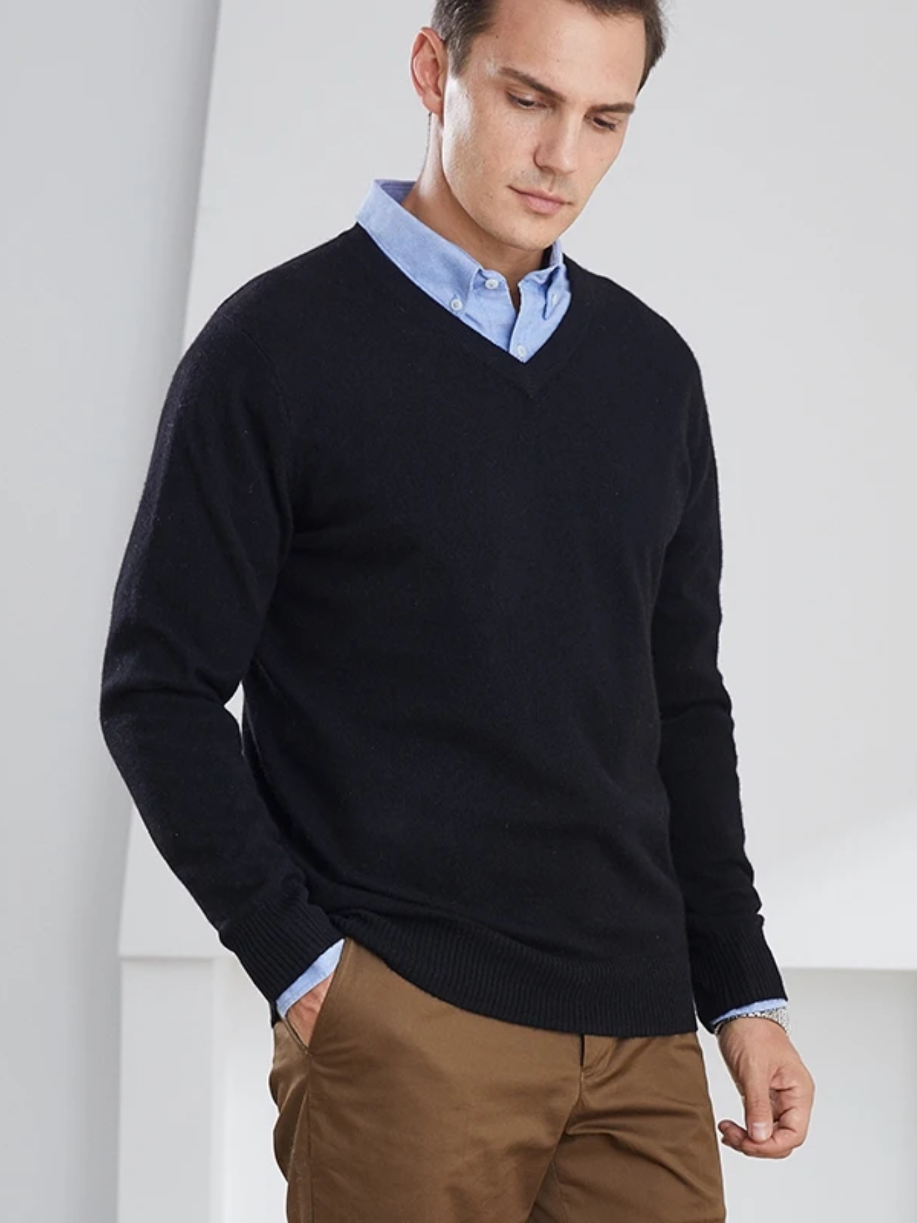 V-Ausschnitt-Kaschmirpullover für Herren