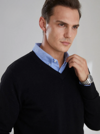 V-Ausschnitt-Kaschmirpullover für Herren