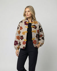 Damen kurze Blumenbouclé-Jacke mit Knebelverschluss und Ballonärmeln Friday Braun