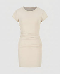 Körperbetontes Mini-Sommerkleid mit Raffung und kurzen Ärmeln für Damen