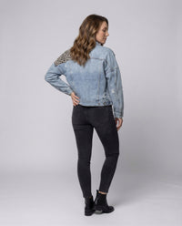 Damen Jeansjacke Oversize Patches Used